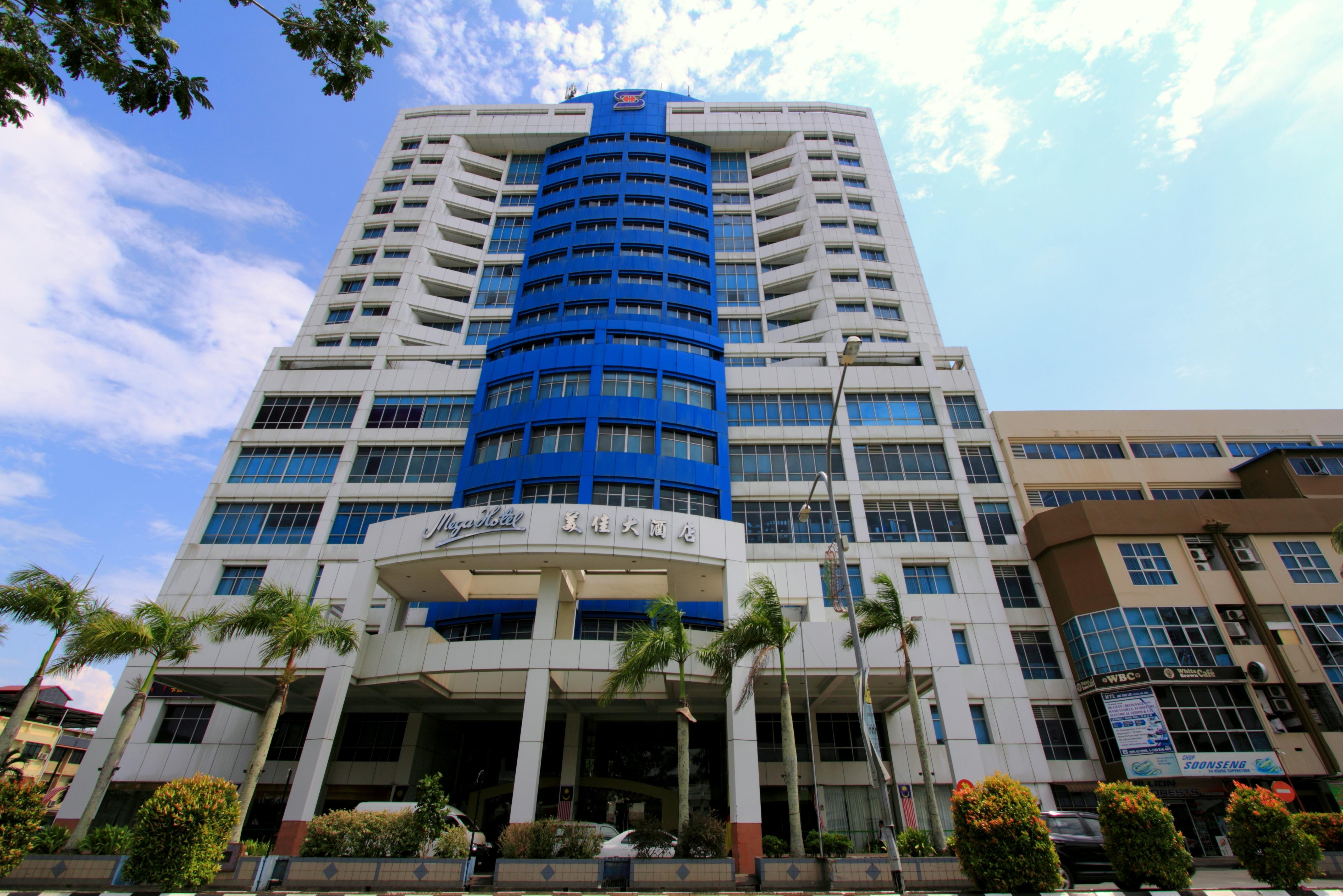 Mega Hotel Sdn Bhd Miri Exterior foto