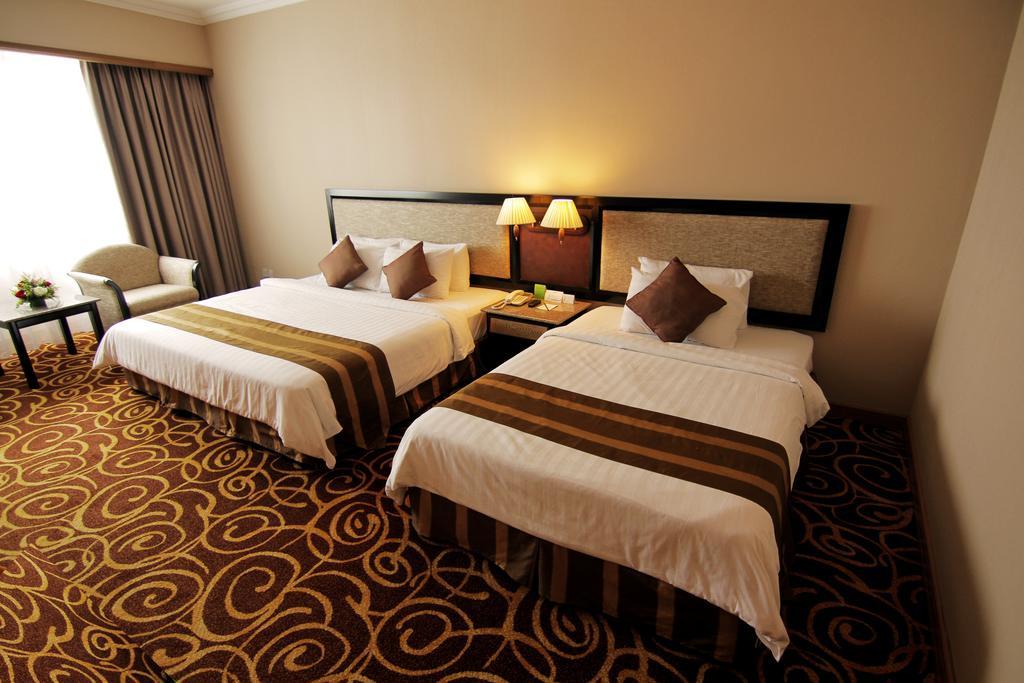 Mega Hotel Sdn Bhd Miri Quarto foto